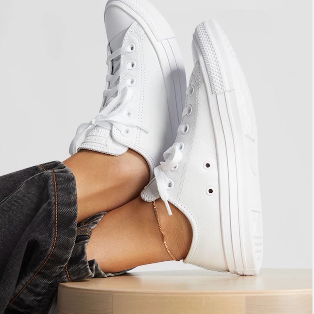 Chuck Taylor All Star Leather
